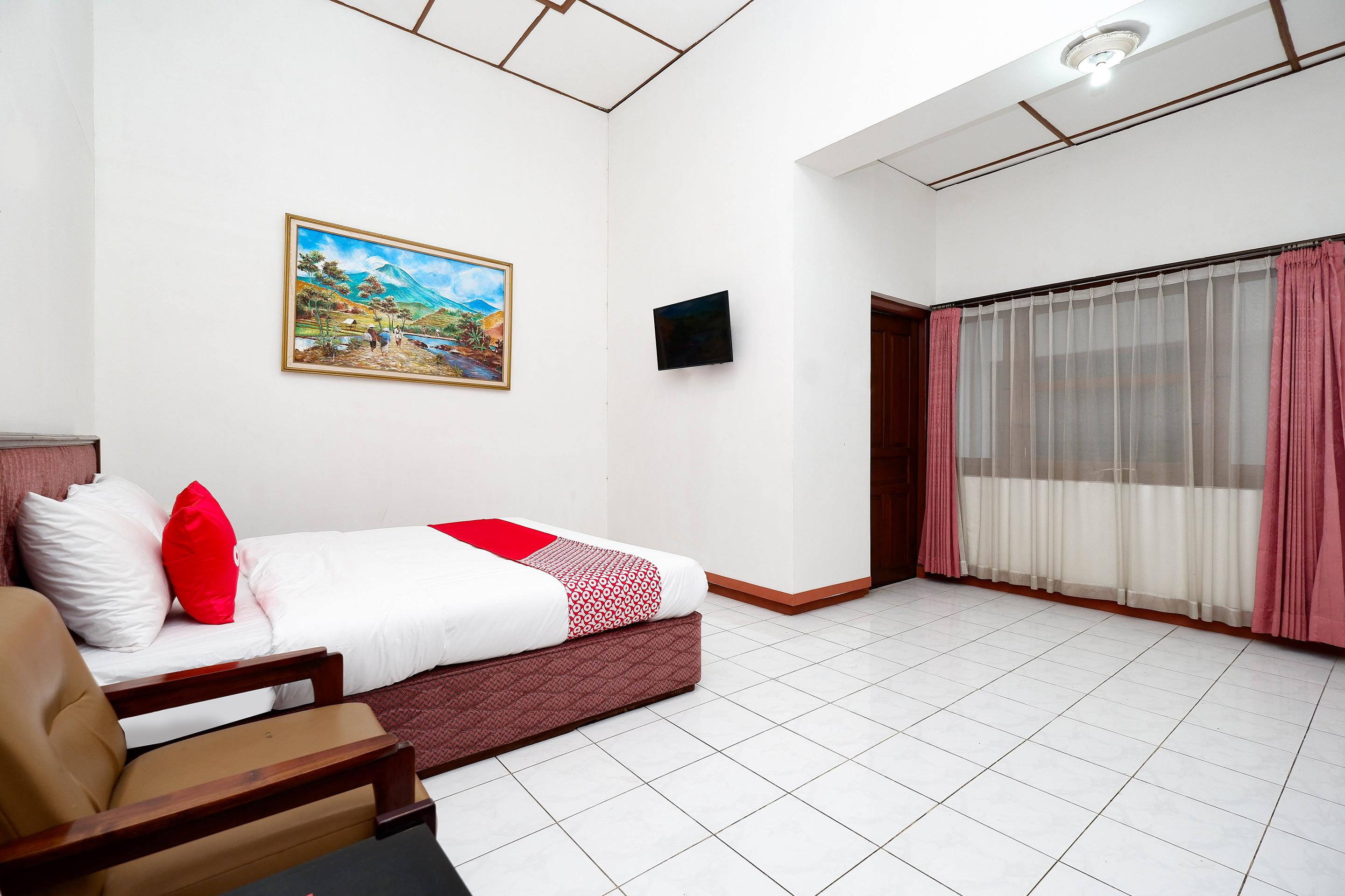 Super Oyo Capital O 1644 Hotel Griya Kencana Surakarta  Ngoại thất bức ảnh